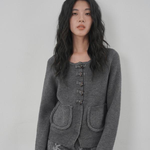 Line Pocket Button Cardigan