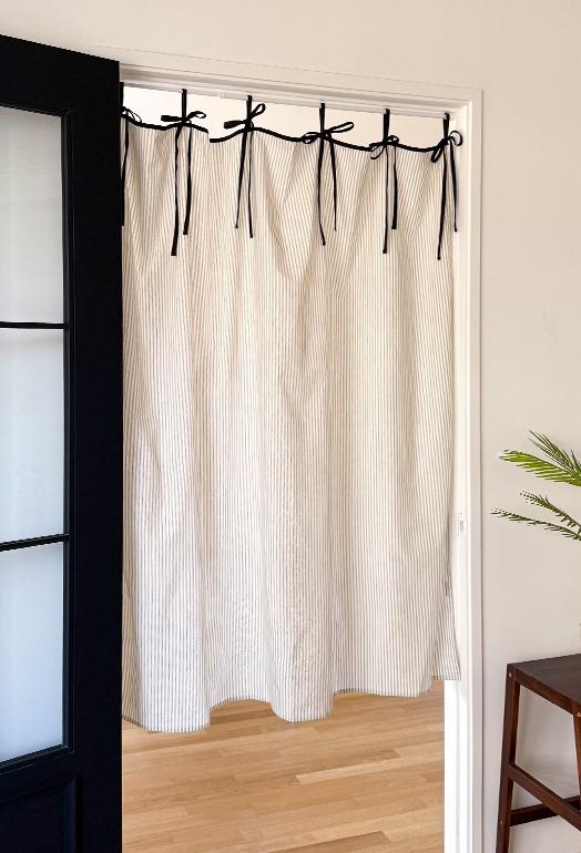 무드 리본 포인트 가림막커튼_블랙