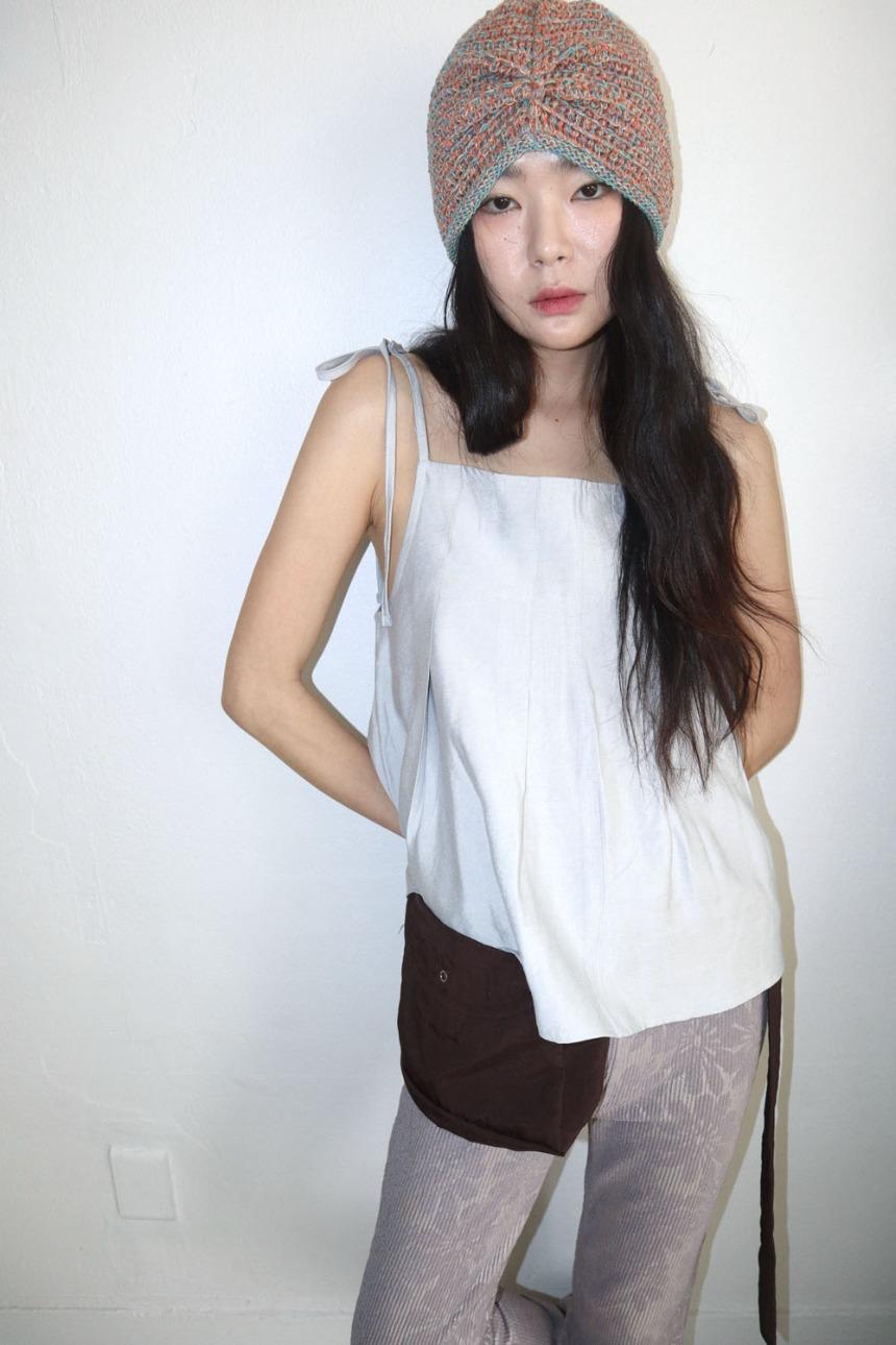 andrin strap blouse (3color)