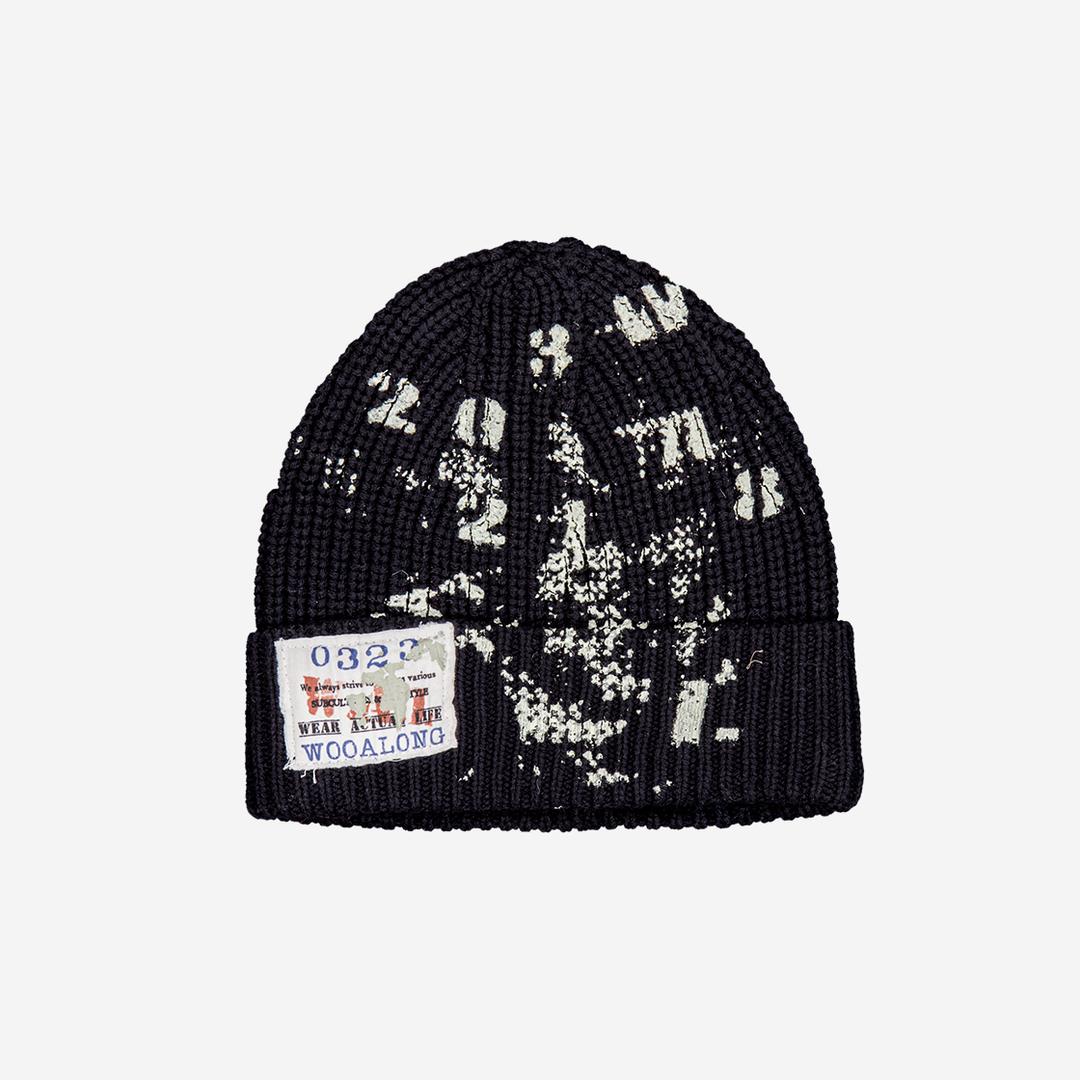 MELLOW Typo Graphic Beanie Black