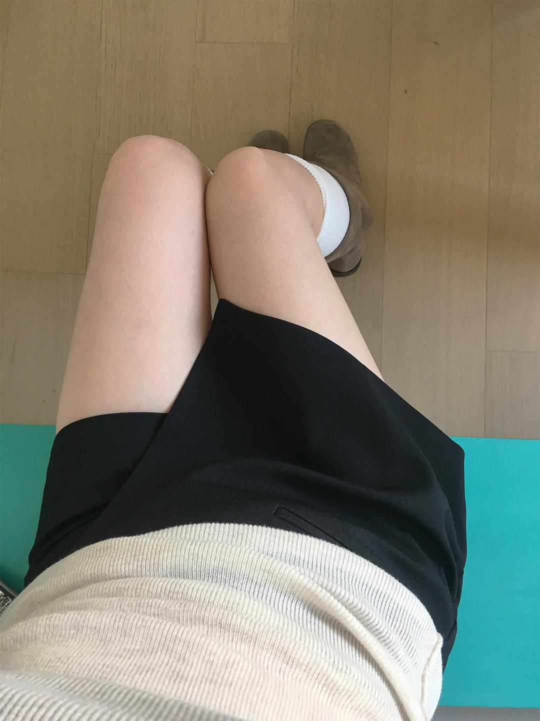 read skirt pants