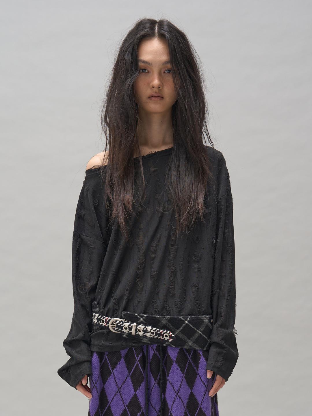DEVON DESTROYED TOP_BLACK