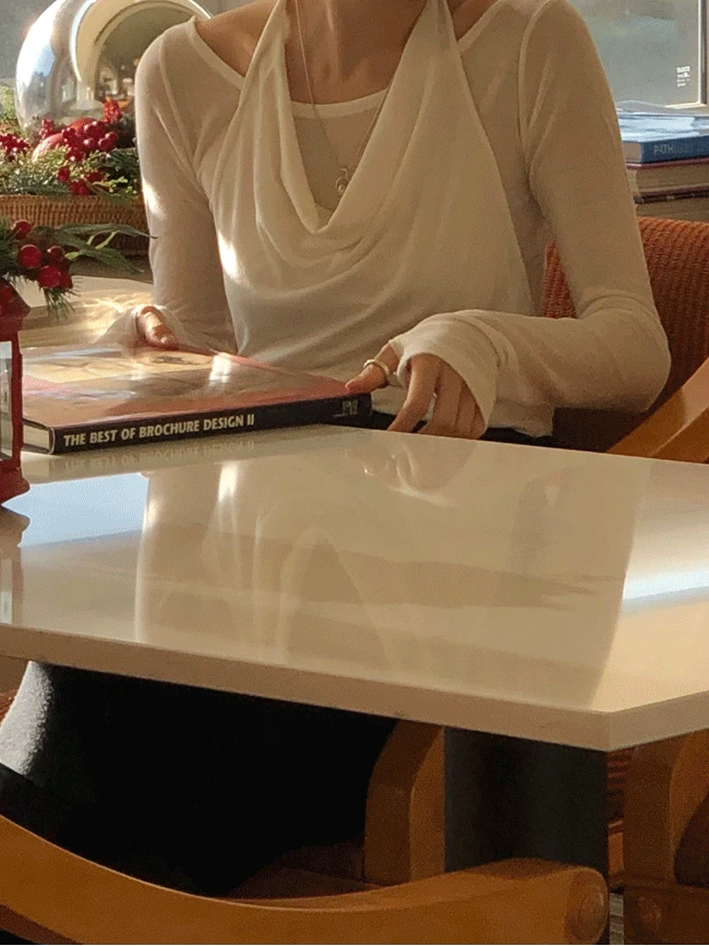 [25ss Persona] [Highly recommended] finger-hole top with layered halter top [3rd re-order, 약 10-14일 소요 예정]