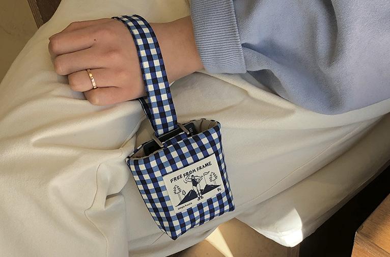 [소박한주근깨] 포켓 파우치 - 4가지 색상