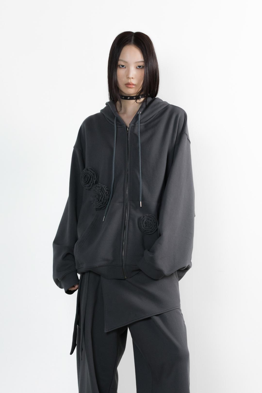 [3/25 DELIVERY] FLOWER PATCHED ZIP UP HOODIE CHARCOAL