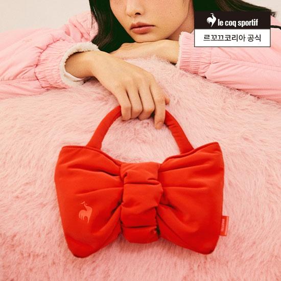 [BMUET(TE) X LECOQ] 리본 패딩백 스몰 레드(QP423XBGO1)