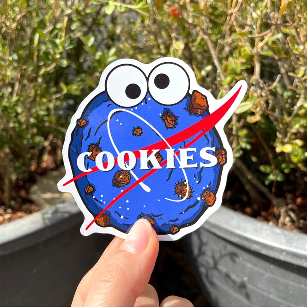 COOKIES 나사 캐릭터 로고 캐리어 노트북 아이패드 스티커