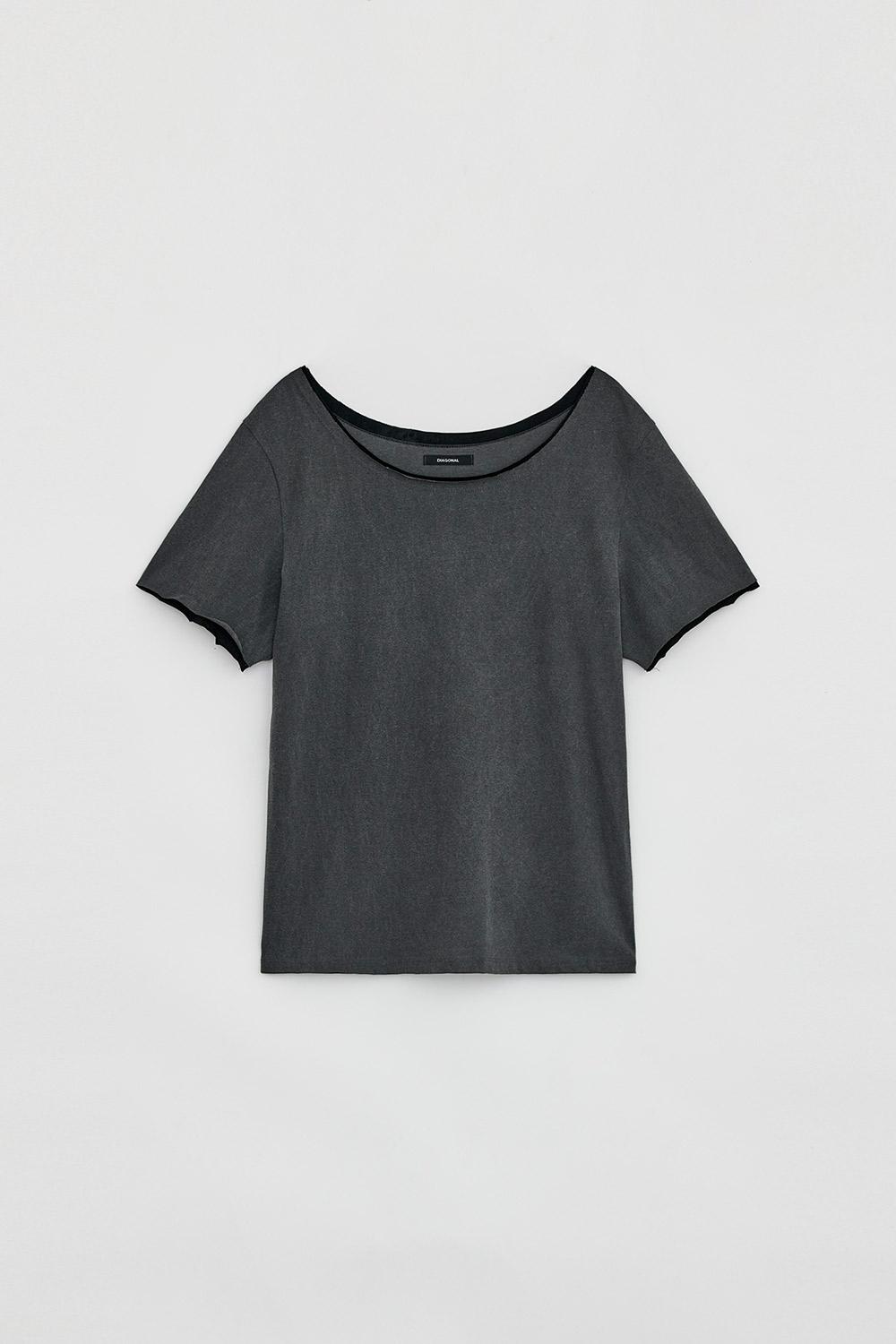 CUTTING LAYERED TEE