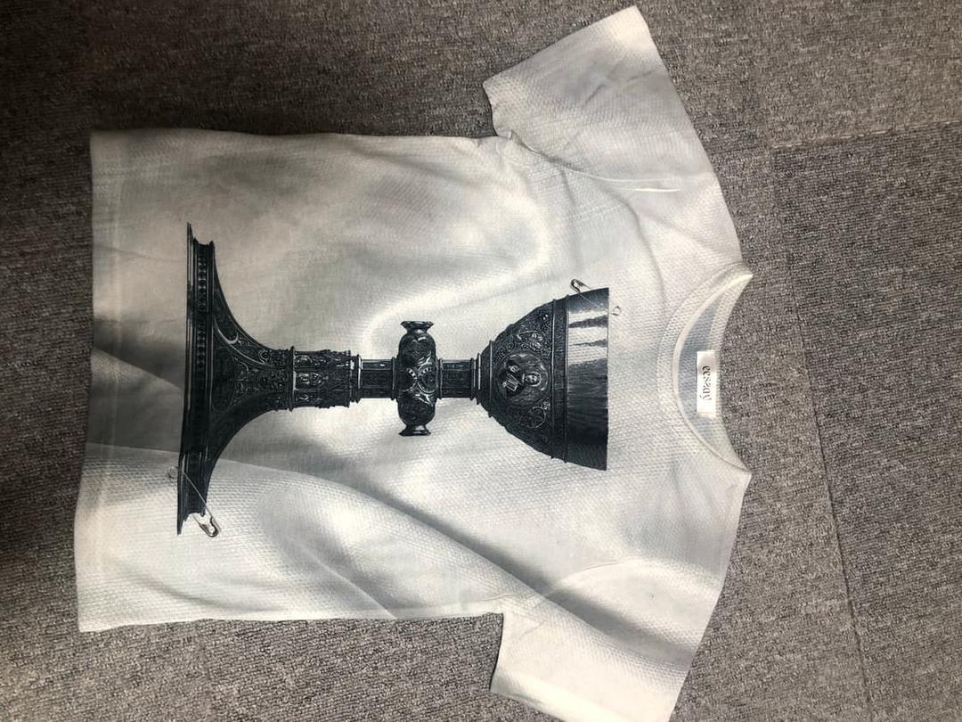 eessay 프린팅 반팔 티  | 후루츠패밀리