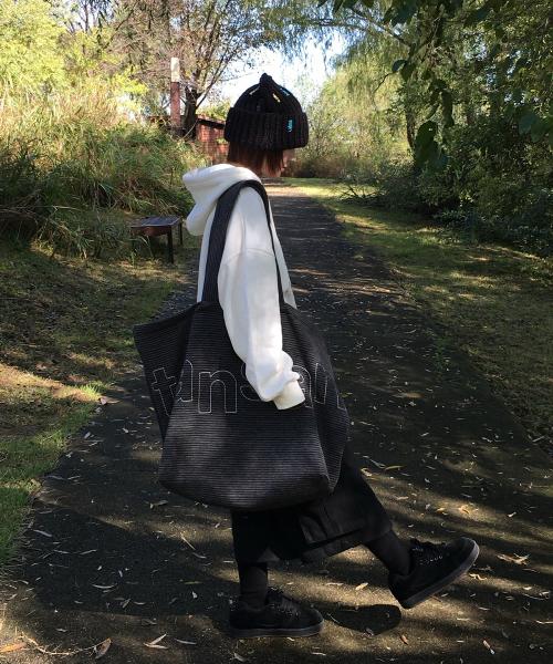 탄산 로고 쇼퍼백 (그레이)