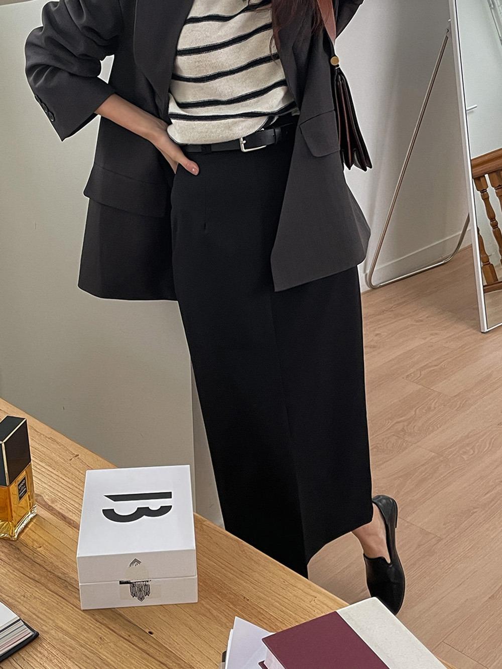 페미니크 Basic Slit Skirt