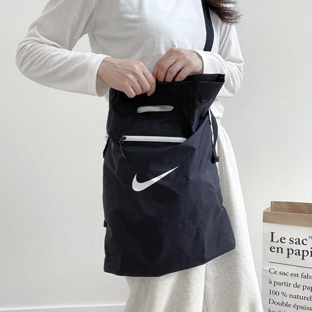 나이키 스태쉬 토트백 (13L) 1357