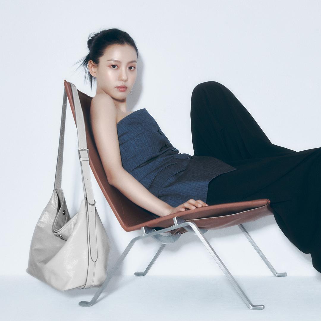 [고민시 PICK] Perfec Button Up Soft Hobo S (퍼펙 버튼 업 소프트 호보 스몰)_4colors