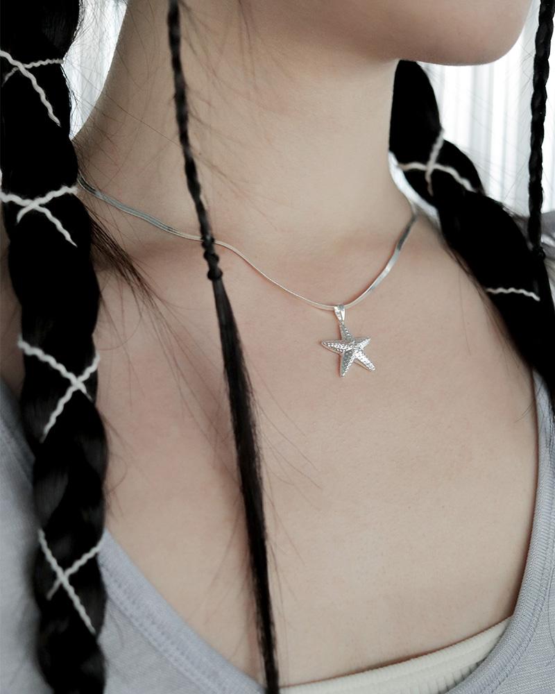 Starfish necklace