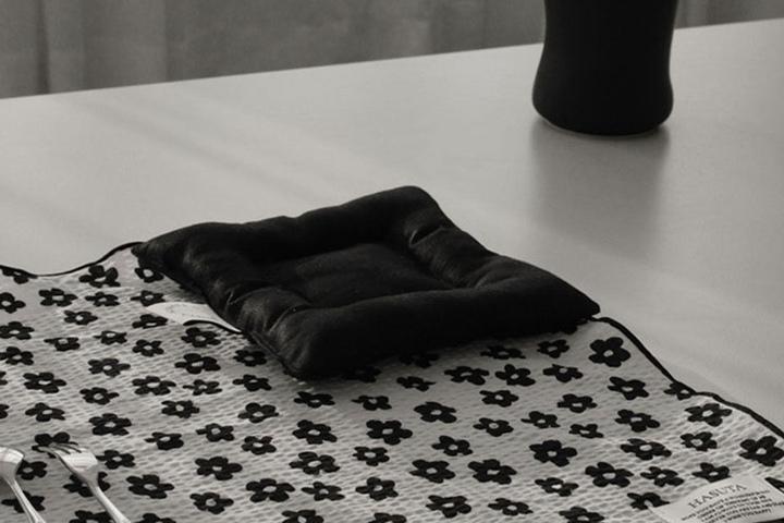 블랙플라워 키친크로스