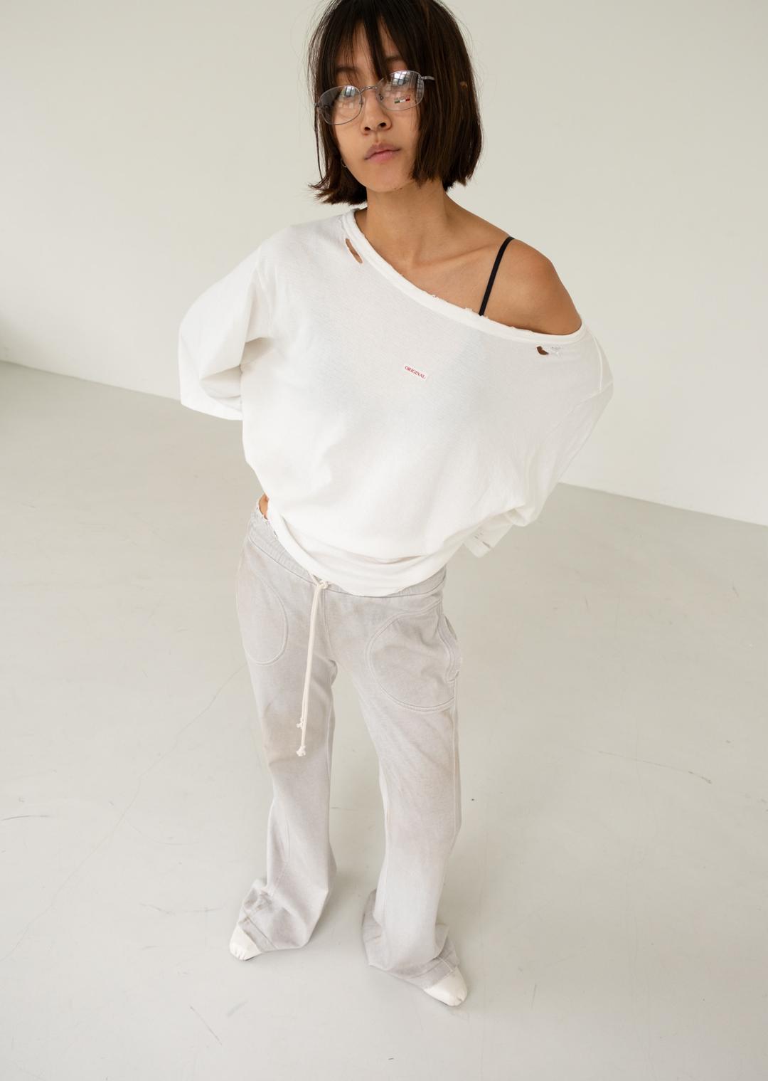 DISTRESS OFF-SHOULDER T-SHIRT IVORY