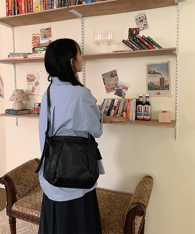 leather vintage cross bag