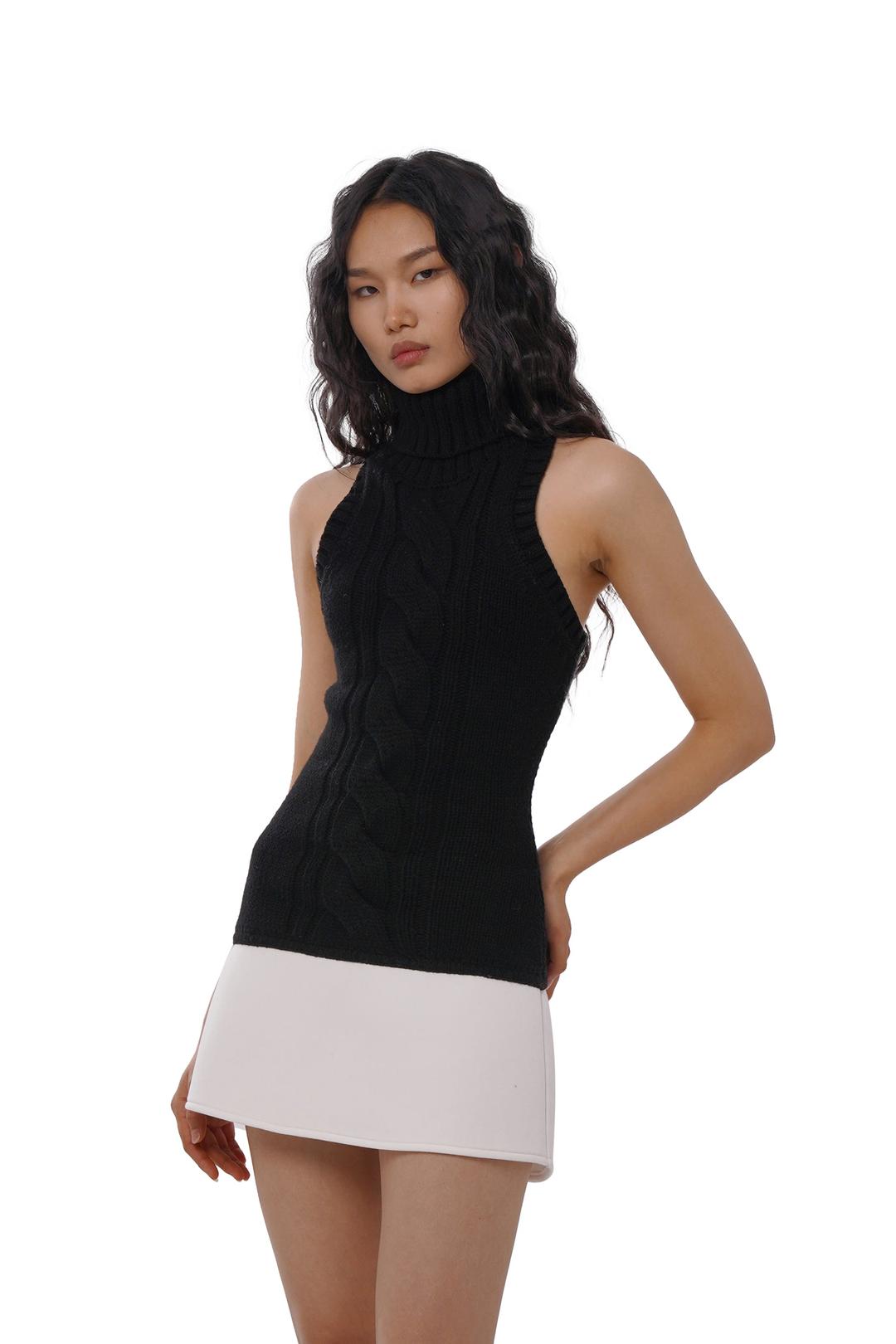 TURTLENECK CABLE KNIT SWEATER DRESS - Black / XS