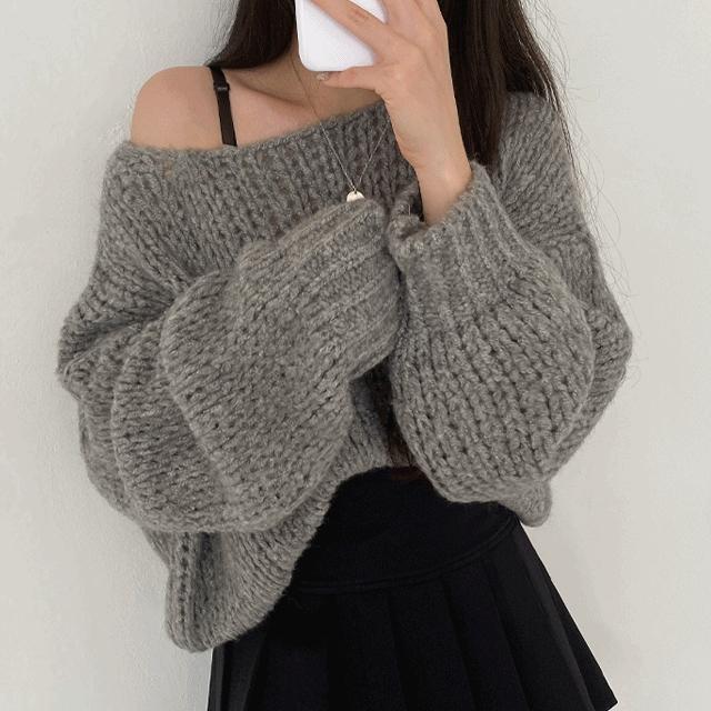 [연말파티룩] 알파카 롱 루즈핏 여리여리 보트넥 니트