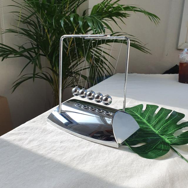 진자운동 밸런스볼 뉴턴 키네틱아트 친구집들이 입사 퇴사 팀장님 마니또 선물 인테리어 소품