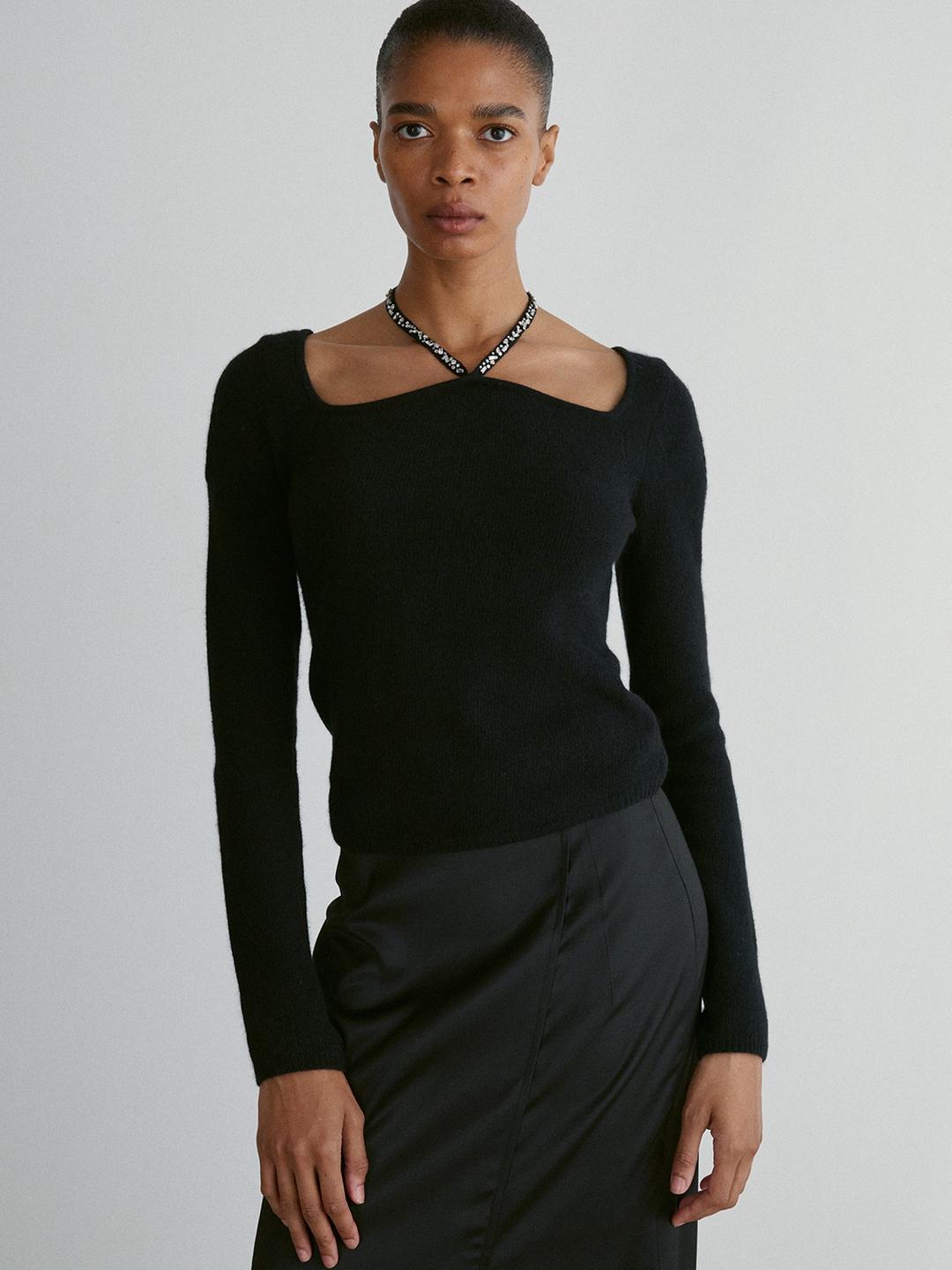 RC SIGNATURE BEADS DETAIL KNIT TOP (BLACK)