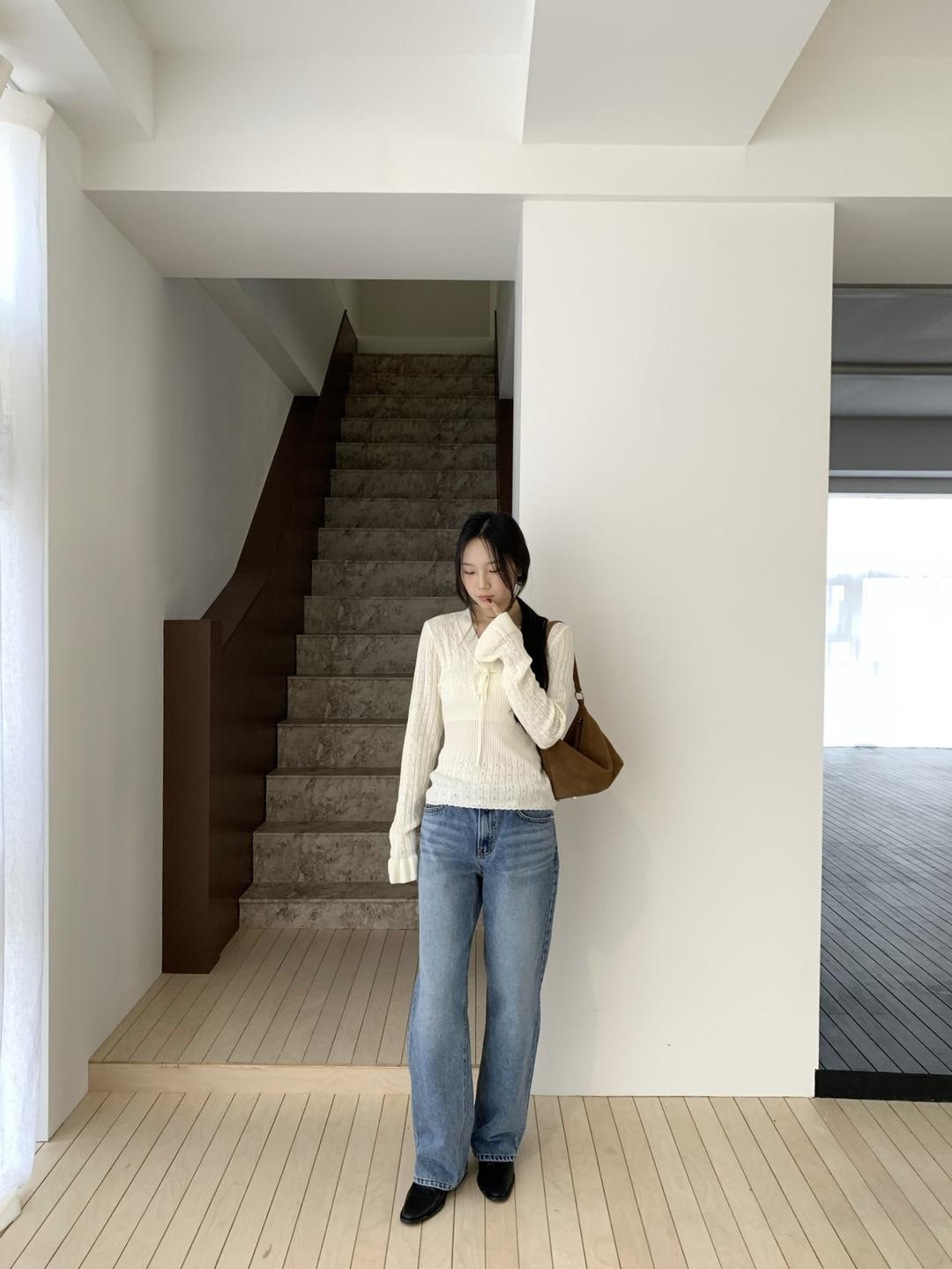 프릴리 DA. V-Neck Frill Lauren Knit