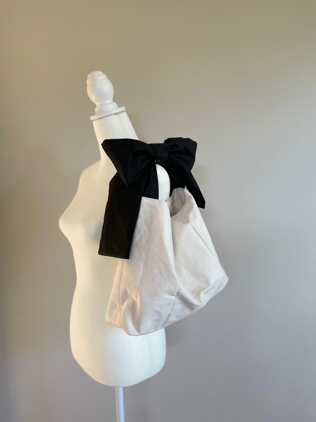 蝶々結びの持ち手　帆布のトートバッグ　3size  エクリュ