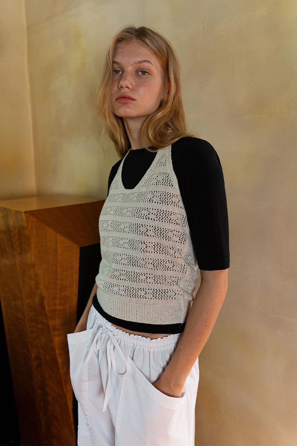 Back scoop t-shirt_black