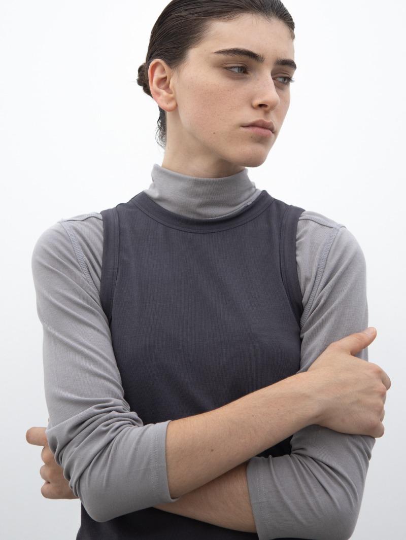 Lining turtleneck top (2col)