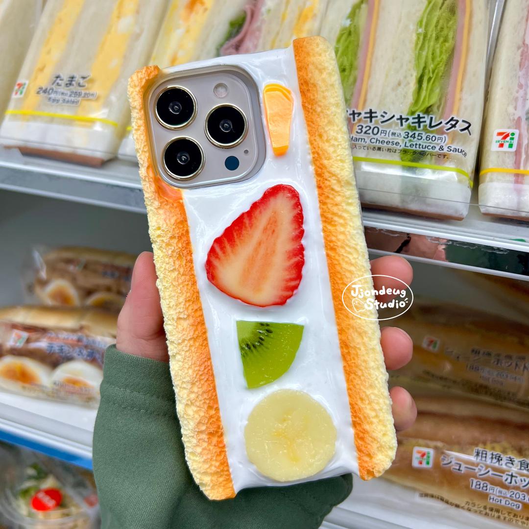 후르츠산도 실사 입체 폰케이스🍓🥪