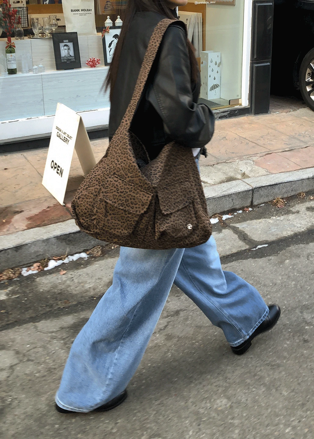 LEOPARD SHOULDER BAG