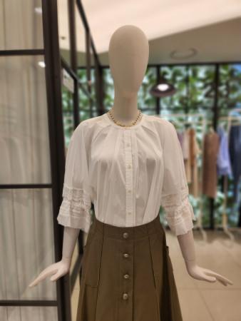 듀엘 소매 레이스 디테일 블라우스 D222MSC051
