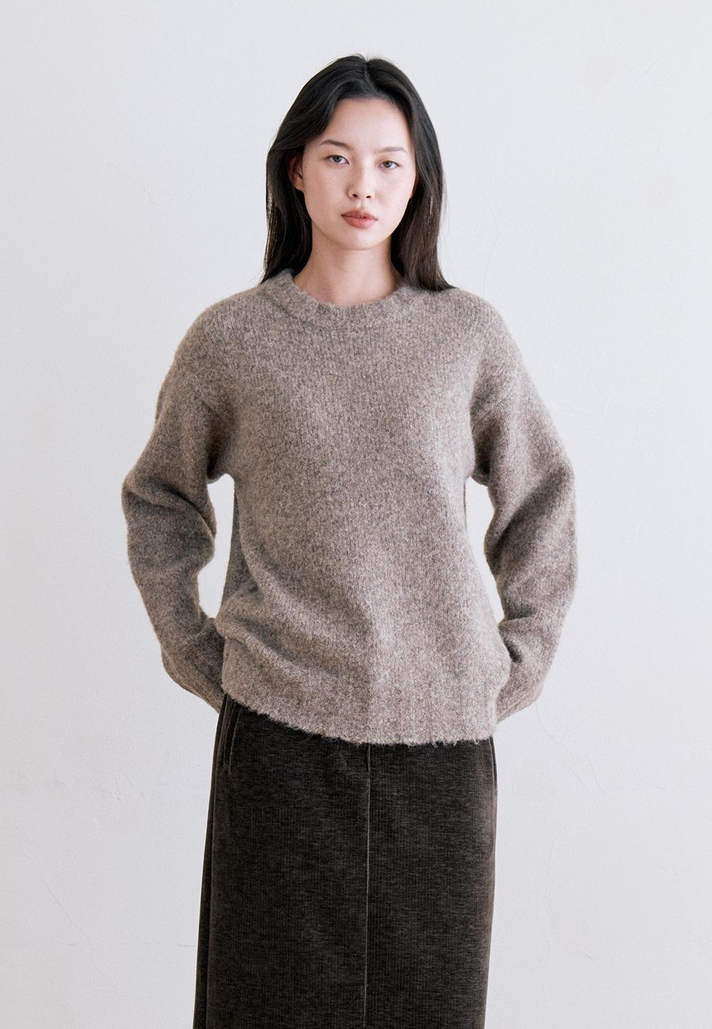 MILD ROUND NECK PULLOVER - BEIGE