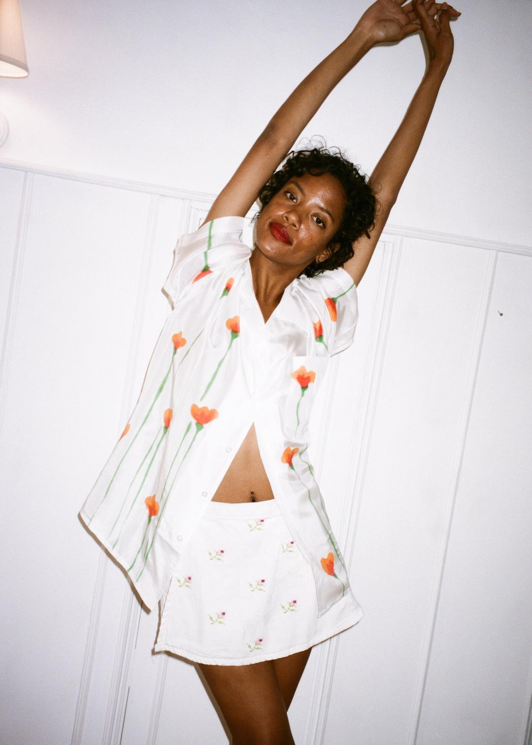 SILK POPPY BUTTON DOWN