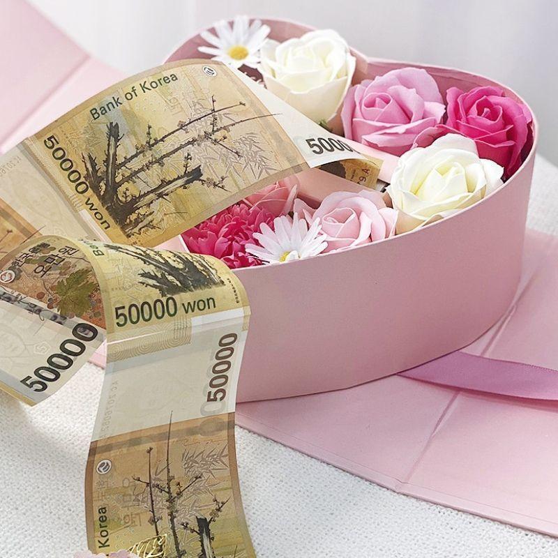 [가정의달]하트 플라워 서프라이즈 용돈박스+브로치증정