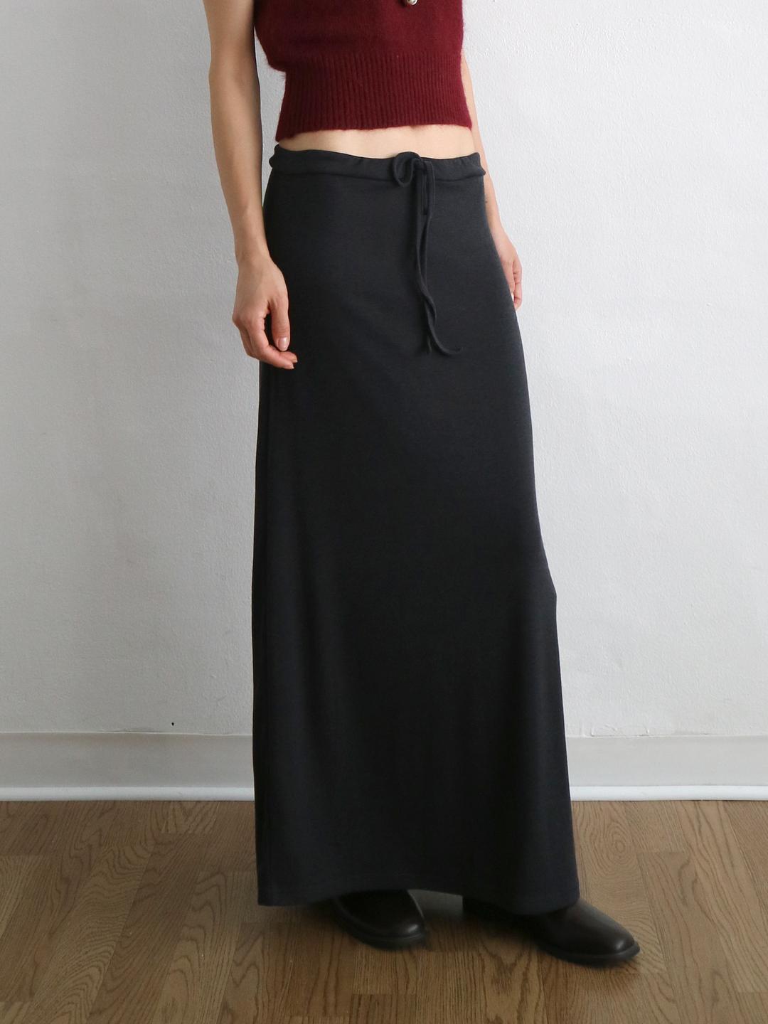 치즈 스트링 맥시 롱 저지 스커트