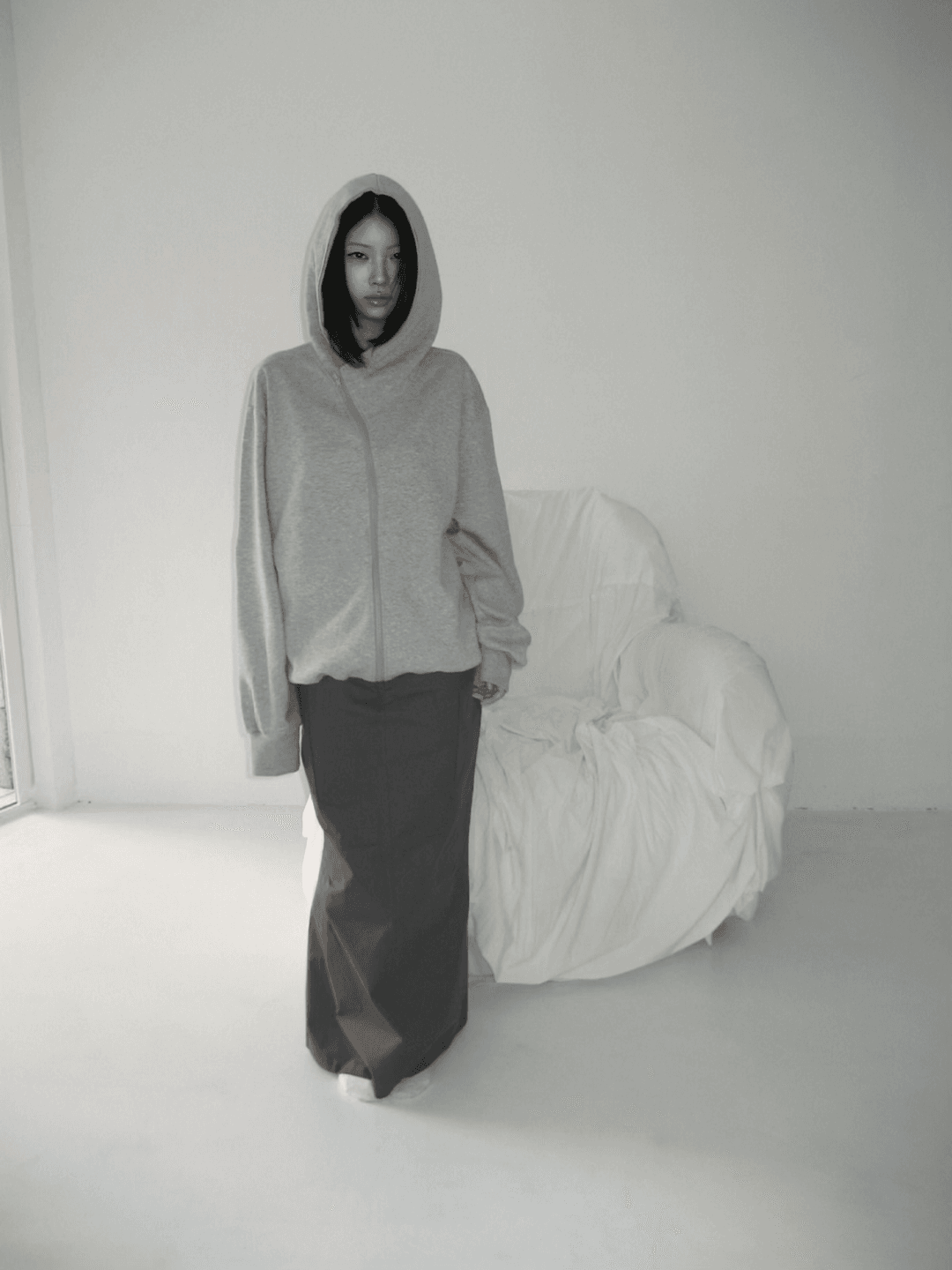 curved hoodie zip-up