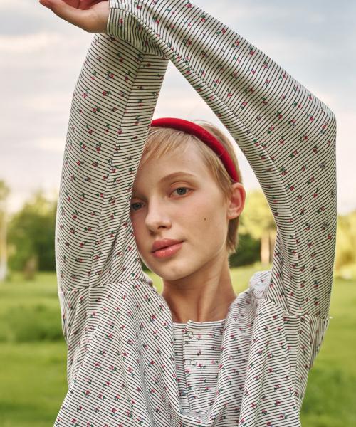 (w)도어투도어 로지 스트라이프 긴소매 티셔츠 블랙