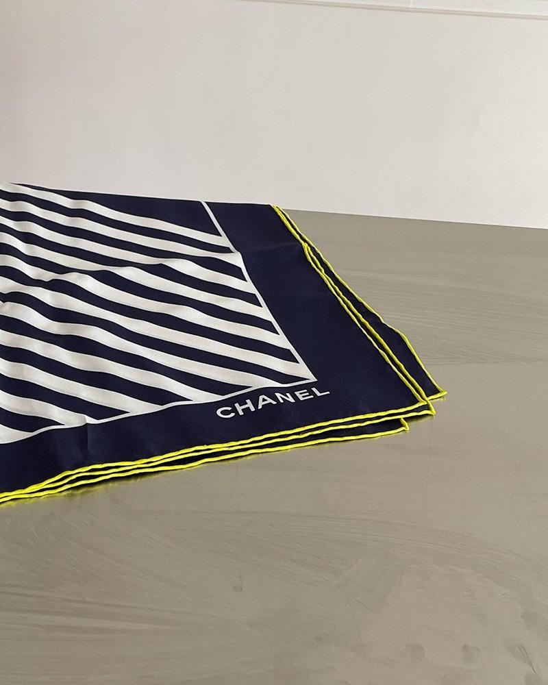 샤넬 네이비 스트라이프 실크 스카프 (새상품)