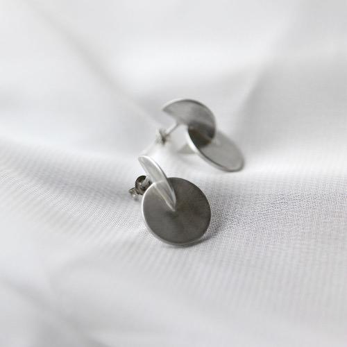half&moon Earring - silver