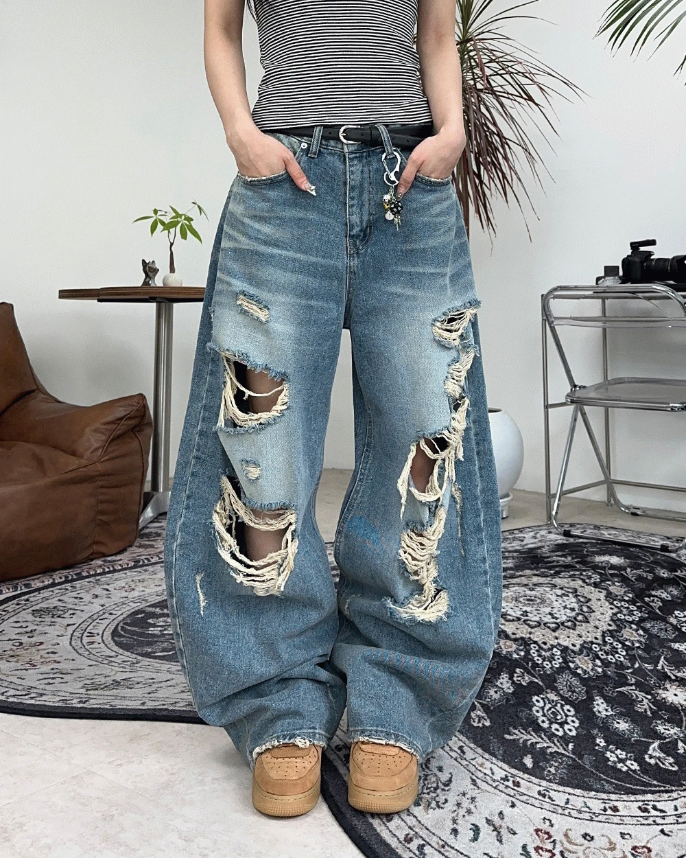 디카이 데미지 커브드 데님팬츠