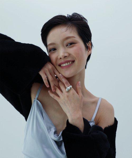 클로즈 볼드 링