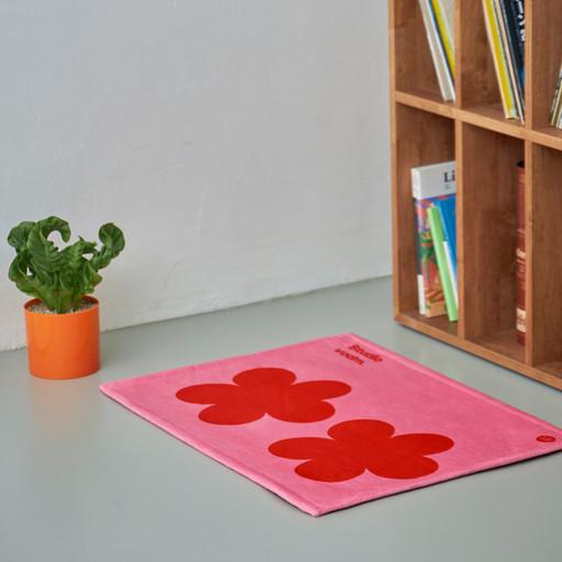 투플라워 핑크 그래픽 프린팅 발매트