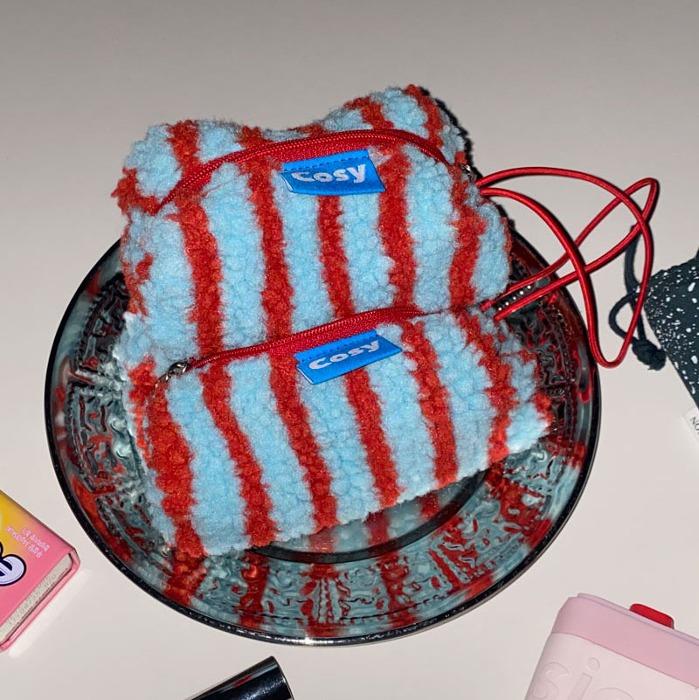 CHERRY BLUE FLUFFY RICO POUCH