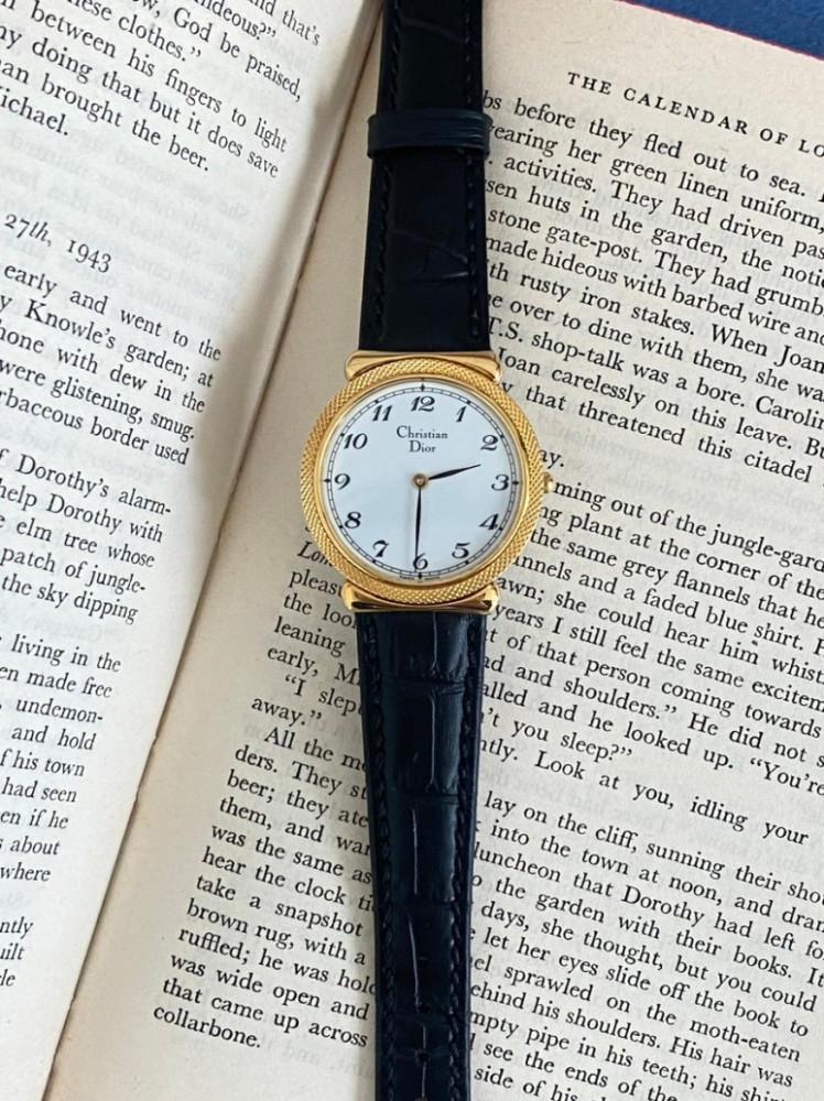[중고] Vintage dior classic leather watch(정품 빈티지 디올 클래식 가죽시계)