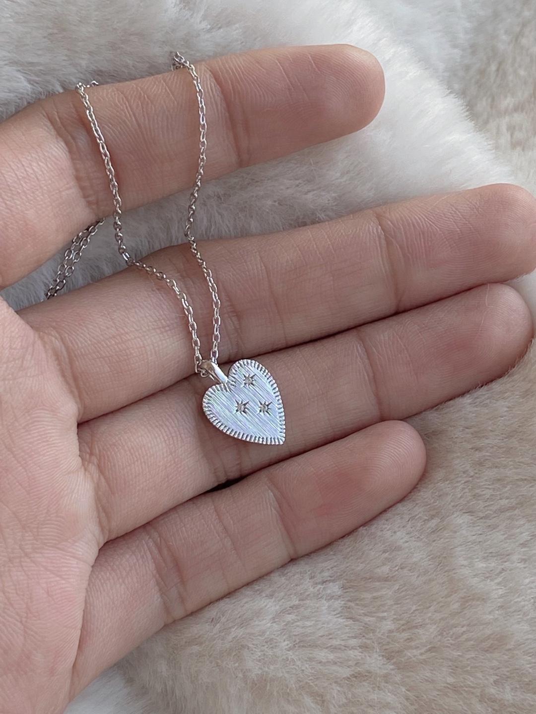 Heart flash necklace
