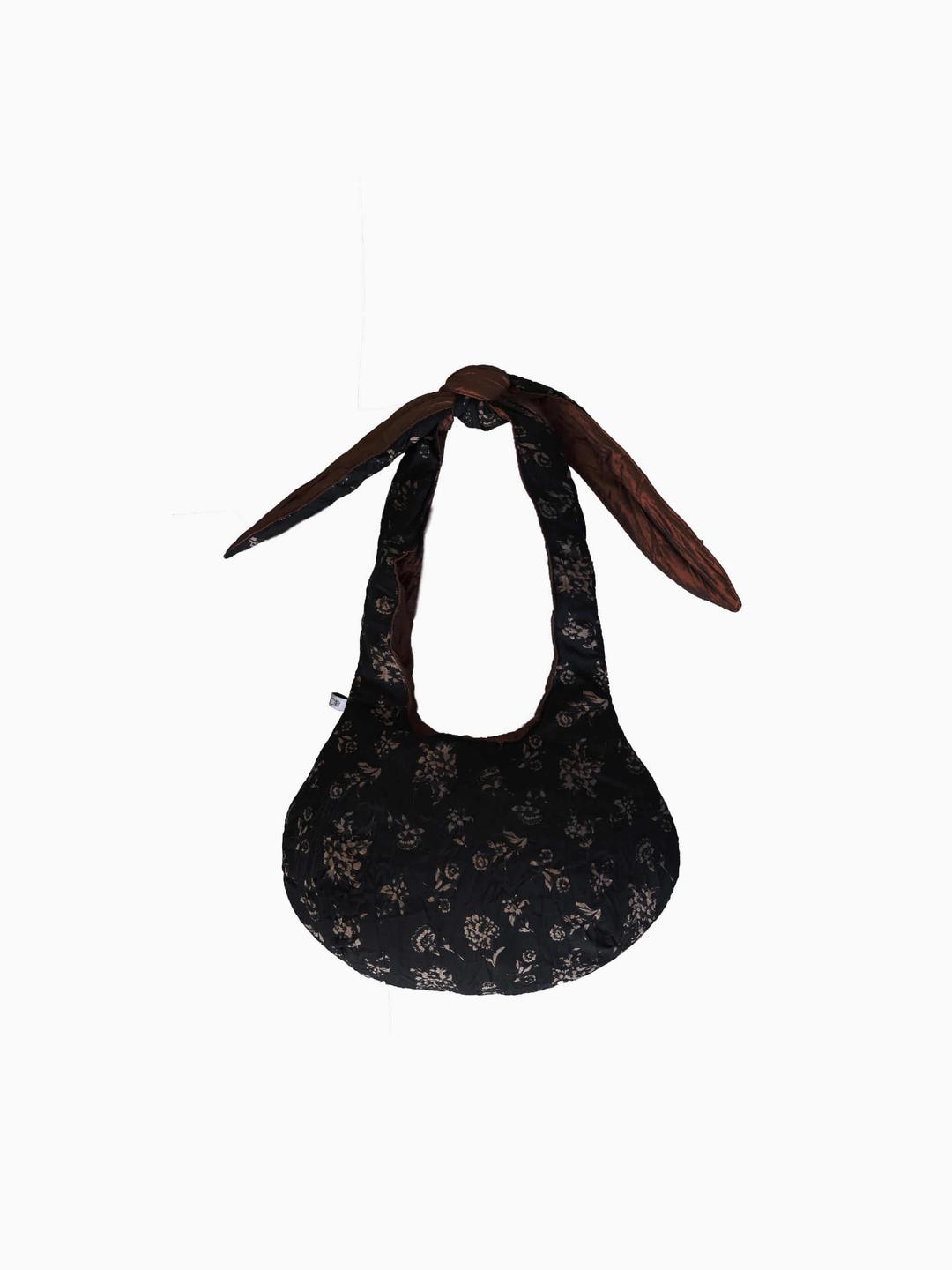 [ 3월 3일 리오더 순차 배송 ] Reversible Bozagi Bag Flower Black • Red Brown