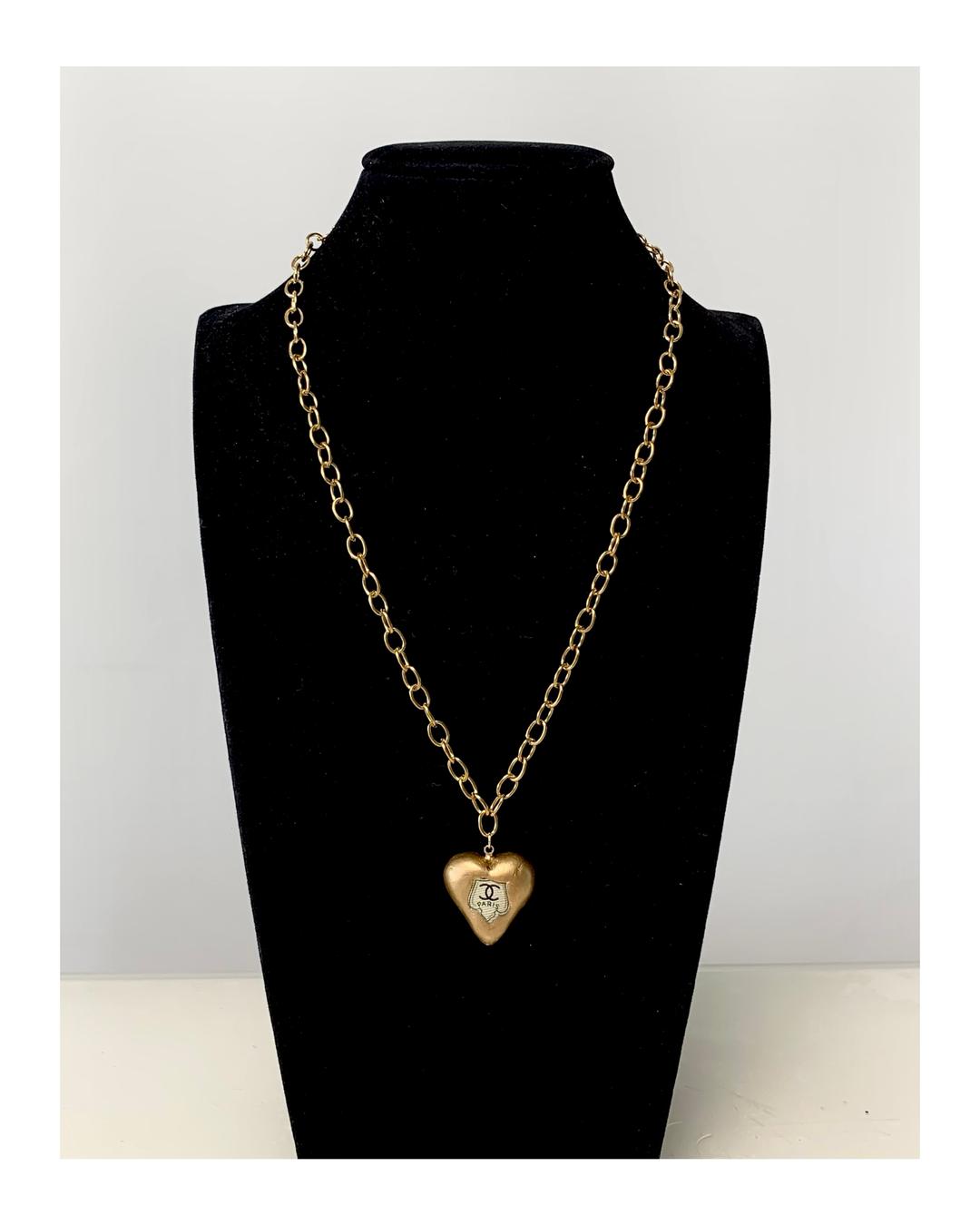 CHANEL gold heart silk button necklace no.36