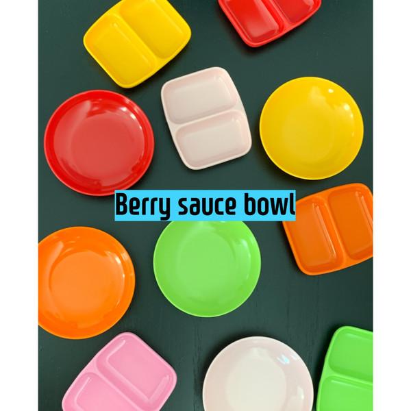 Berry sauce bowl