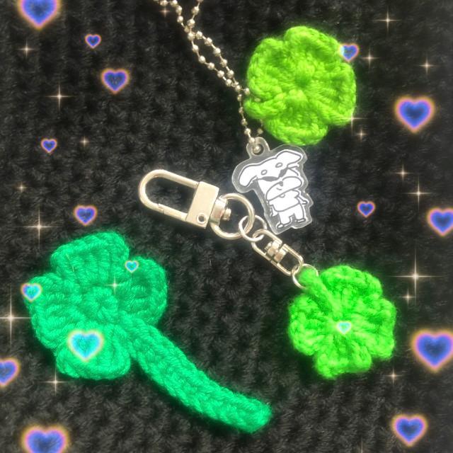 행운의 네잎클로버 뜨개 키링 에어팟키링